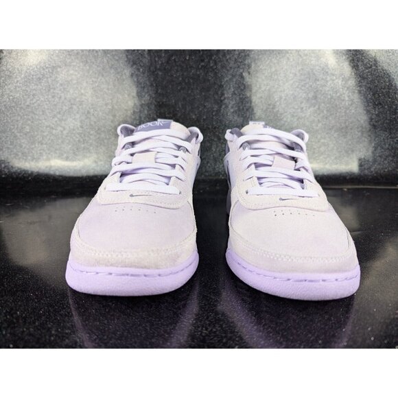 Athletic_Shoes